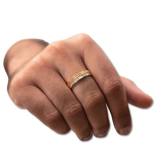 Pyramidal Diamond Ring