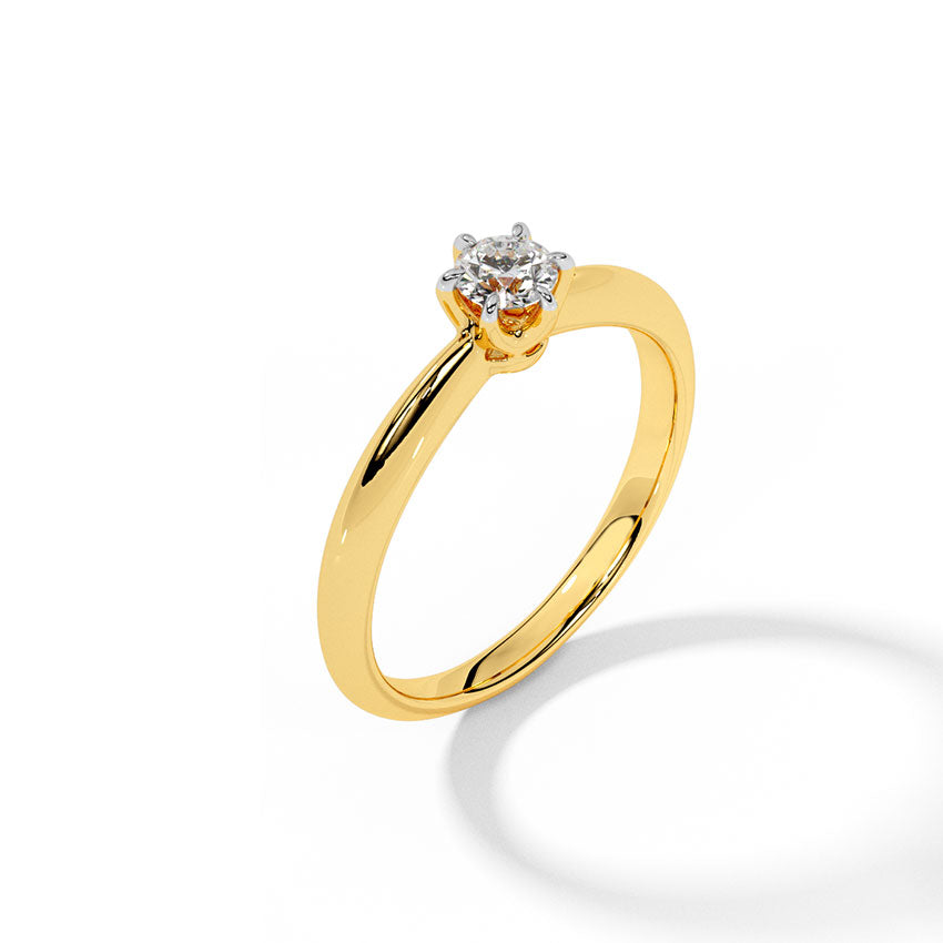 Chic Swanky Solitaire Ring