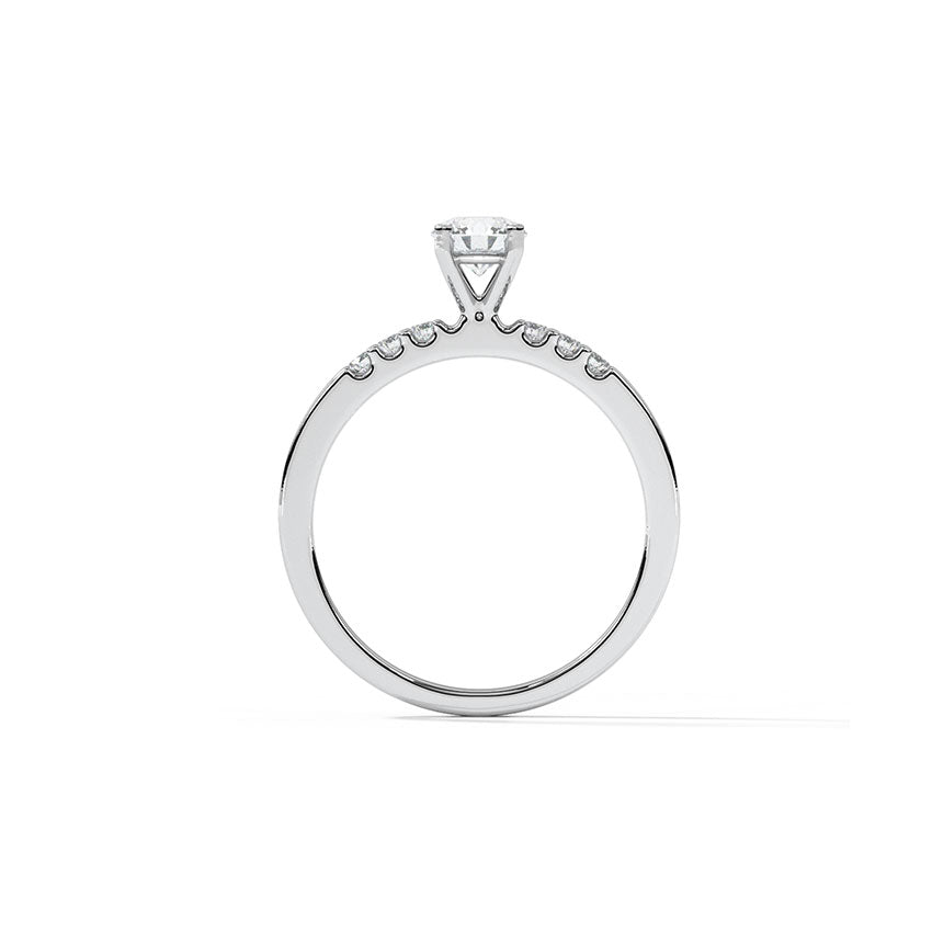 Lizzy Classic Solitaire Ring
