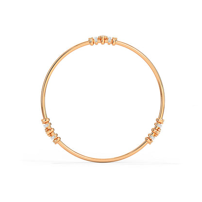 Glimmering Clover Diamond Bangle