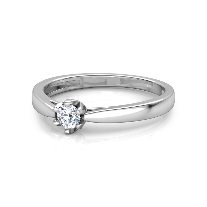 Glimmering Ornate Diamond Ring