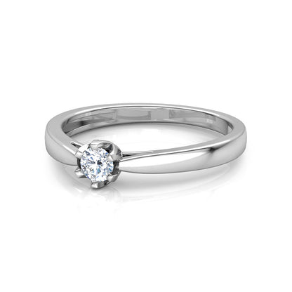 Glimmering Ornate Diamond Ring