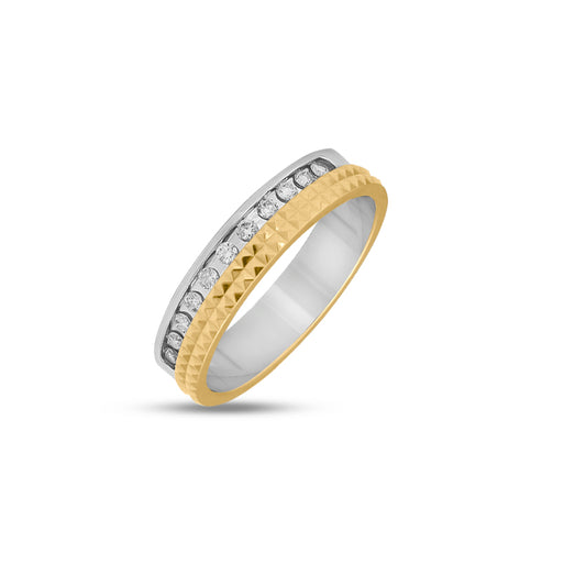 Pyramidal Diamond Ring
