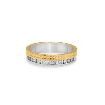 Pyramidal Diamond Ring