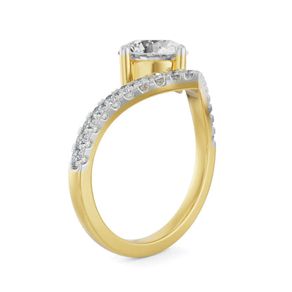 Circular V Lab Grown Luxe Ring